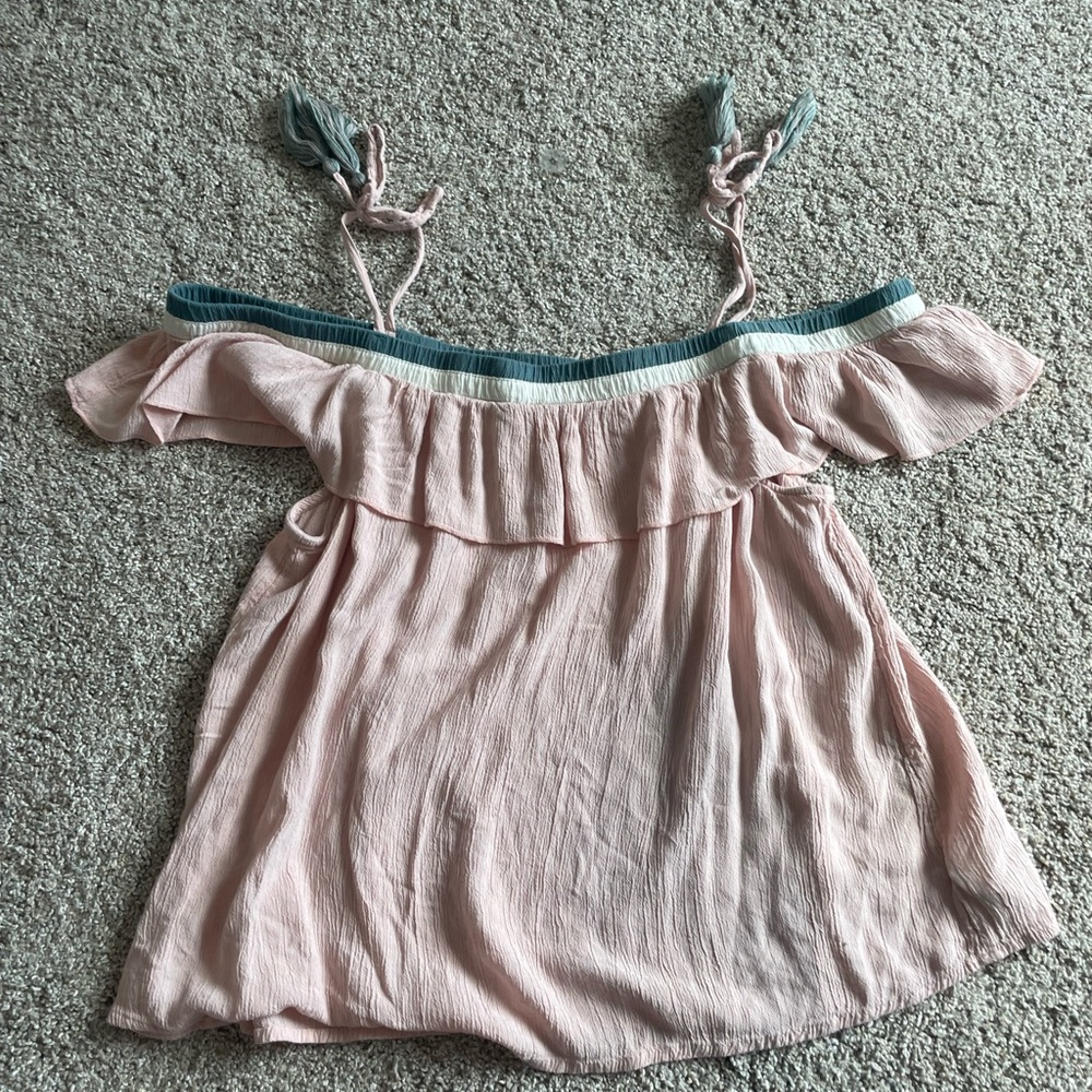 Pink off the shoulder top American Eagle size XS
